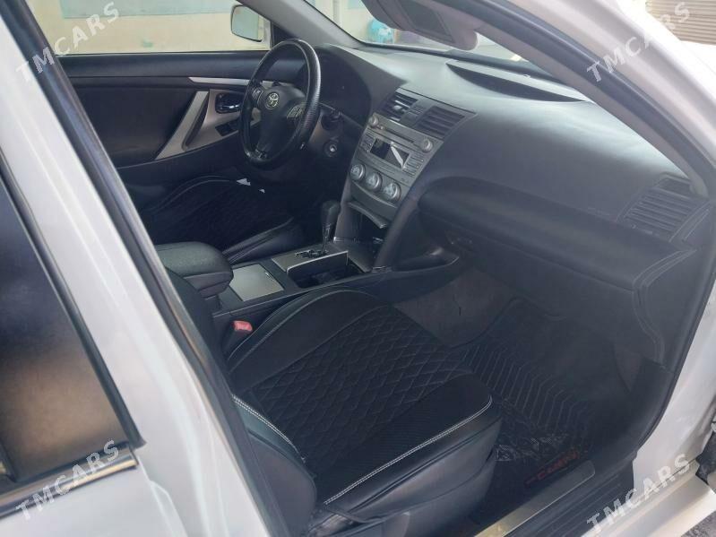 Toyota Camry 2011 - 180 000 TMT - Büzmeýin - img 2