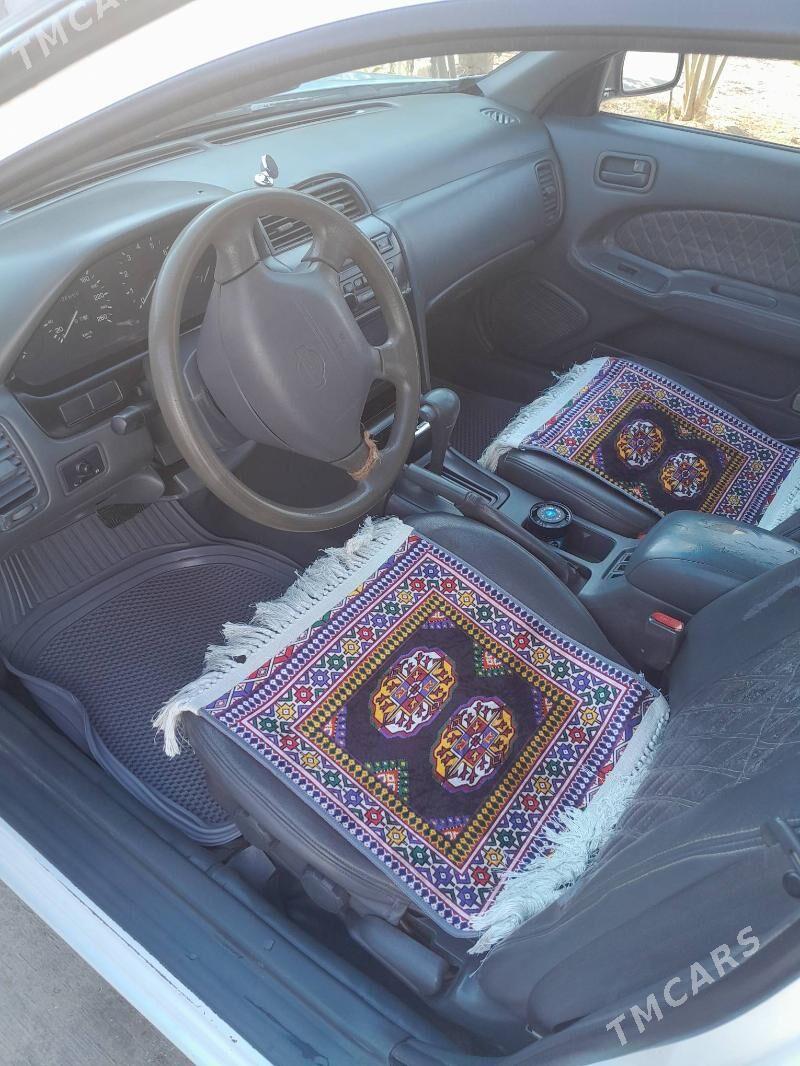 Nissan Maxima 1998 - 62 000 TMT - Бахарден - img 15