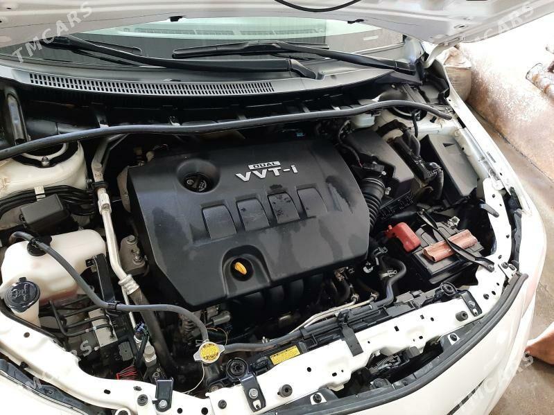 Toyota Corolla 2010 - 180 000 TMT - Дашогуз - img 3