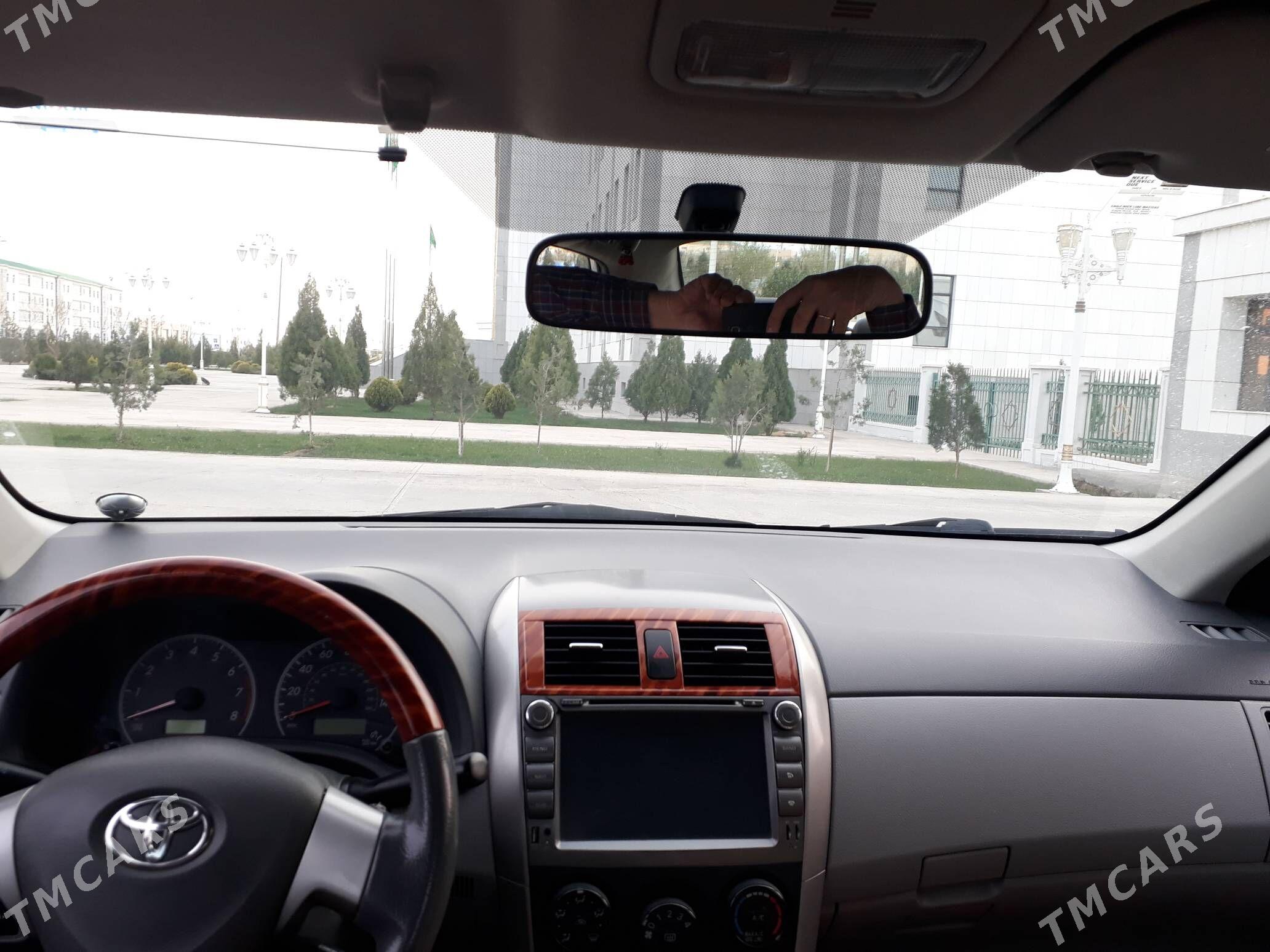 Toyota Corolla 2010 - 180 000 TMT - Дашогуз - img 2