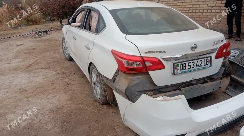 Nissan Sentra 2019 - 100 000 TMT - Dänew - img 5