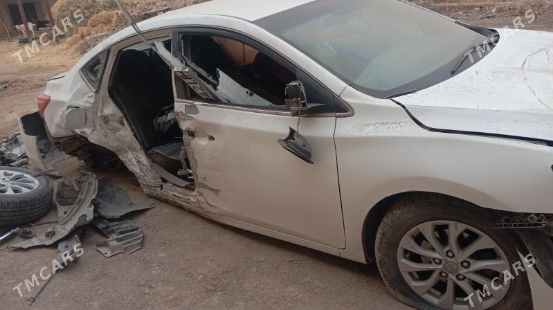 Nissan Sentra 2019 - 100 000 TMT - Dänew - img 4