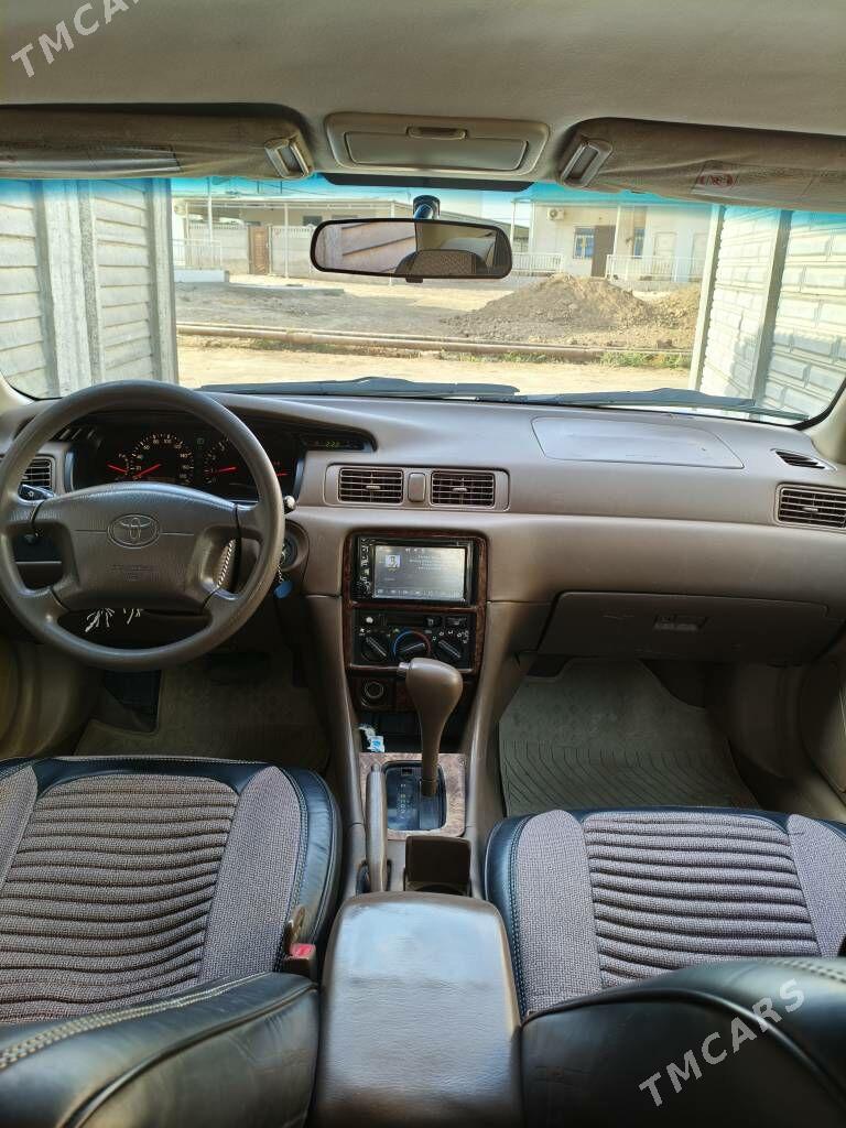Toyota Camry 1999 - 125 000 TMT - Мары - img 2