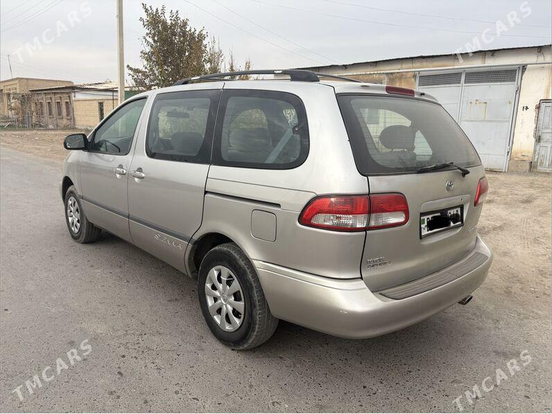 Toyota Sienna 2002 - 200 000 TMT - Туркменабат - img 2