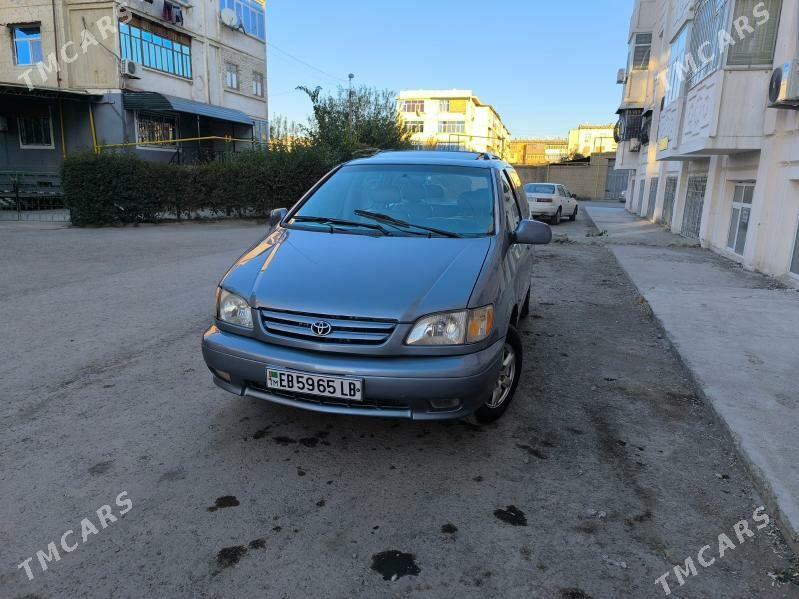 Toyota Sienna 2002 - 190 000 TMT - Türkmenabat - img 1