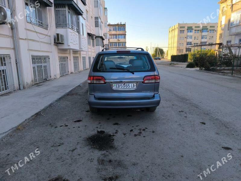 Toyota Sienna 2002 - 190 000 TMT - Туркменабат - img 3