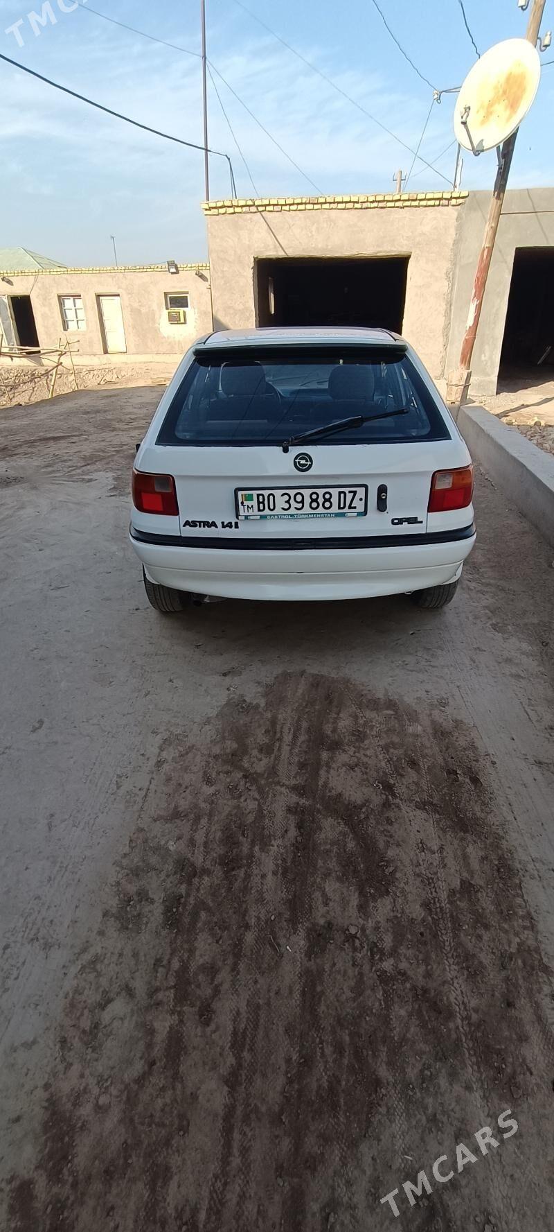 Opel Astra 1993 - 45 000 TMT - Дашогуз - img 2