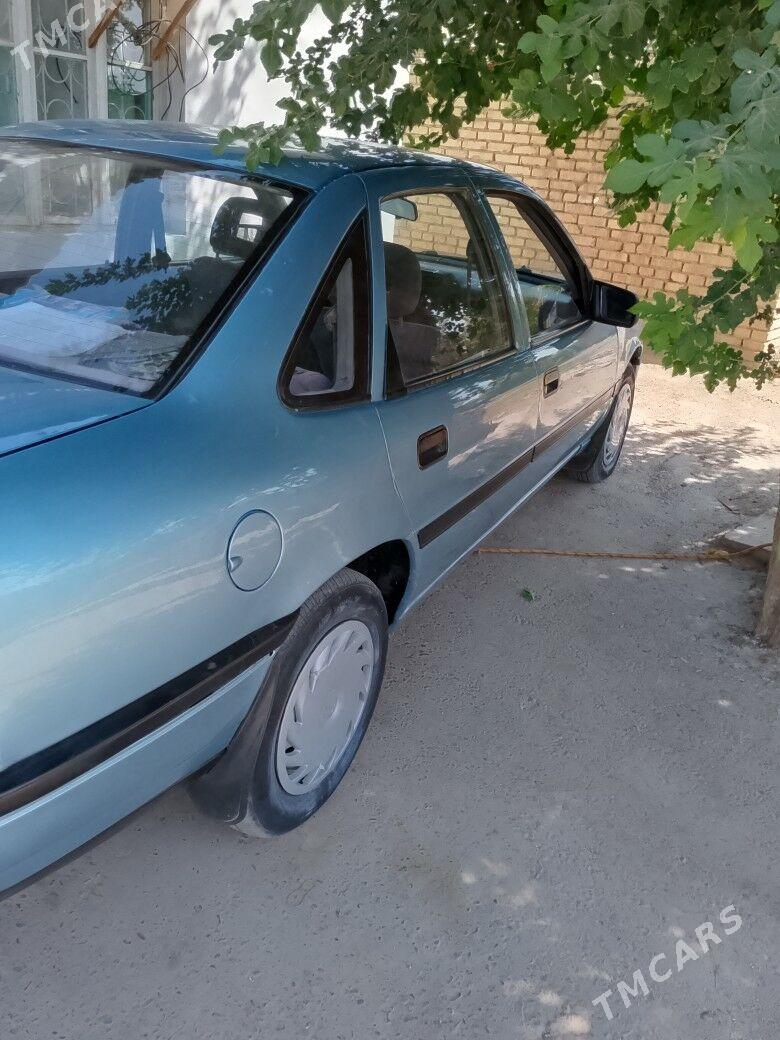 Opel Vectra 1990 - 37 000 TMT - Сакарчага - img 4