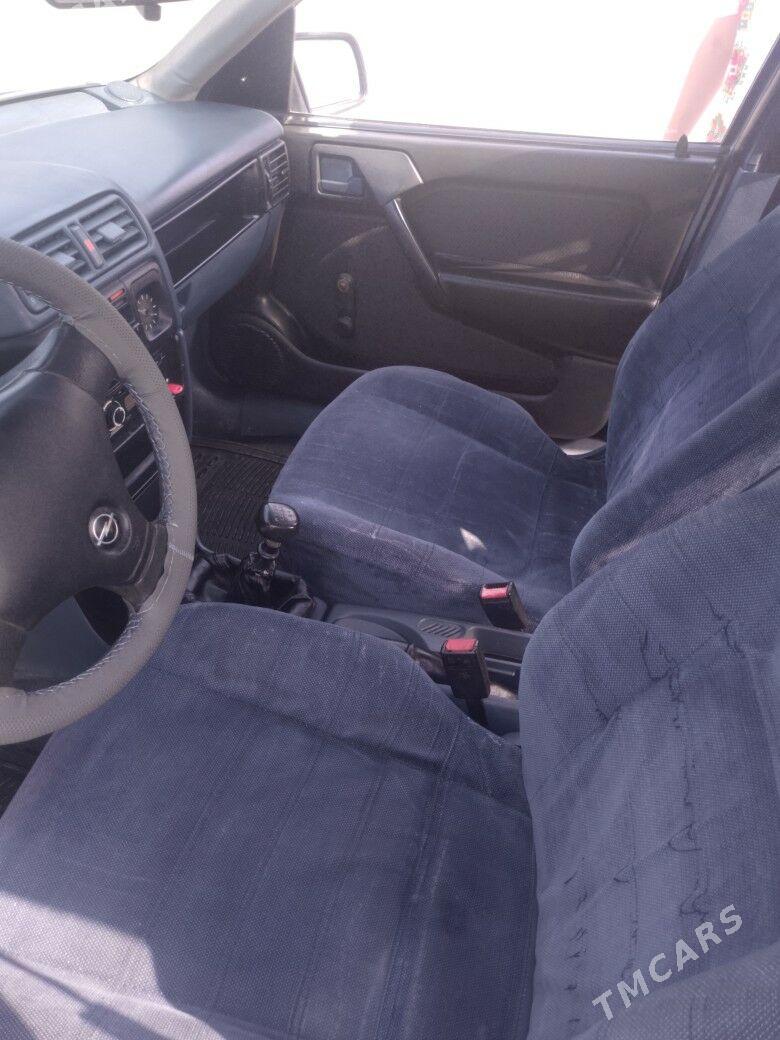 Opel Vectra 1990 - 37 000 TMT - Сакарчага - img 5