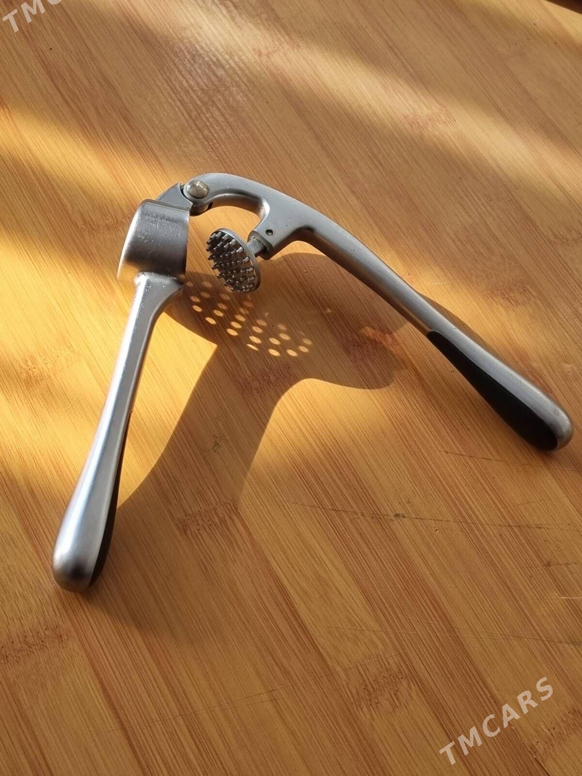 ЧЕСНОКОДАВИЛКА SARYMSAK - Мир 2 - img 2