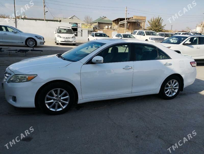 Toyota Camry 2010 - 230 000 TMT - Мары - img 3