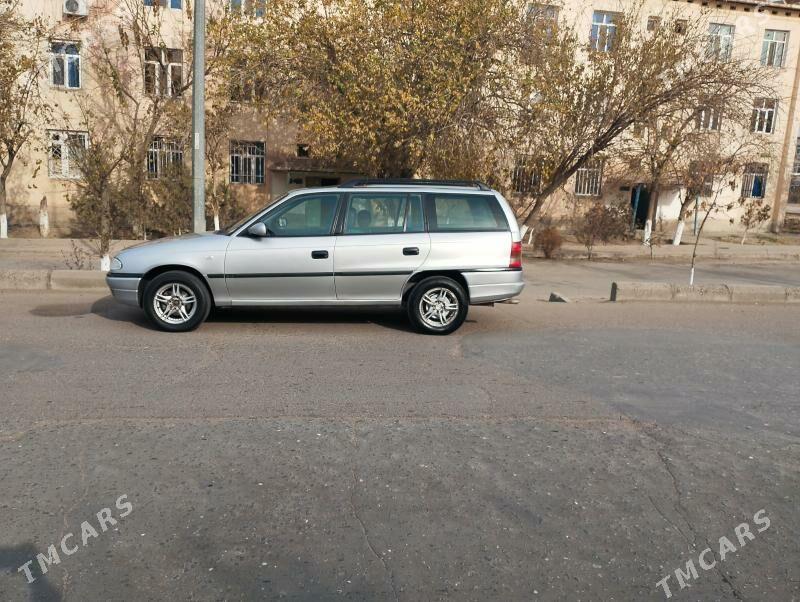 Opel Astra 1997 - 43 000 TMT - Дашогуз - img 5