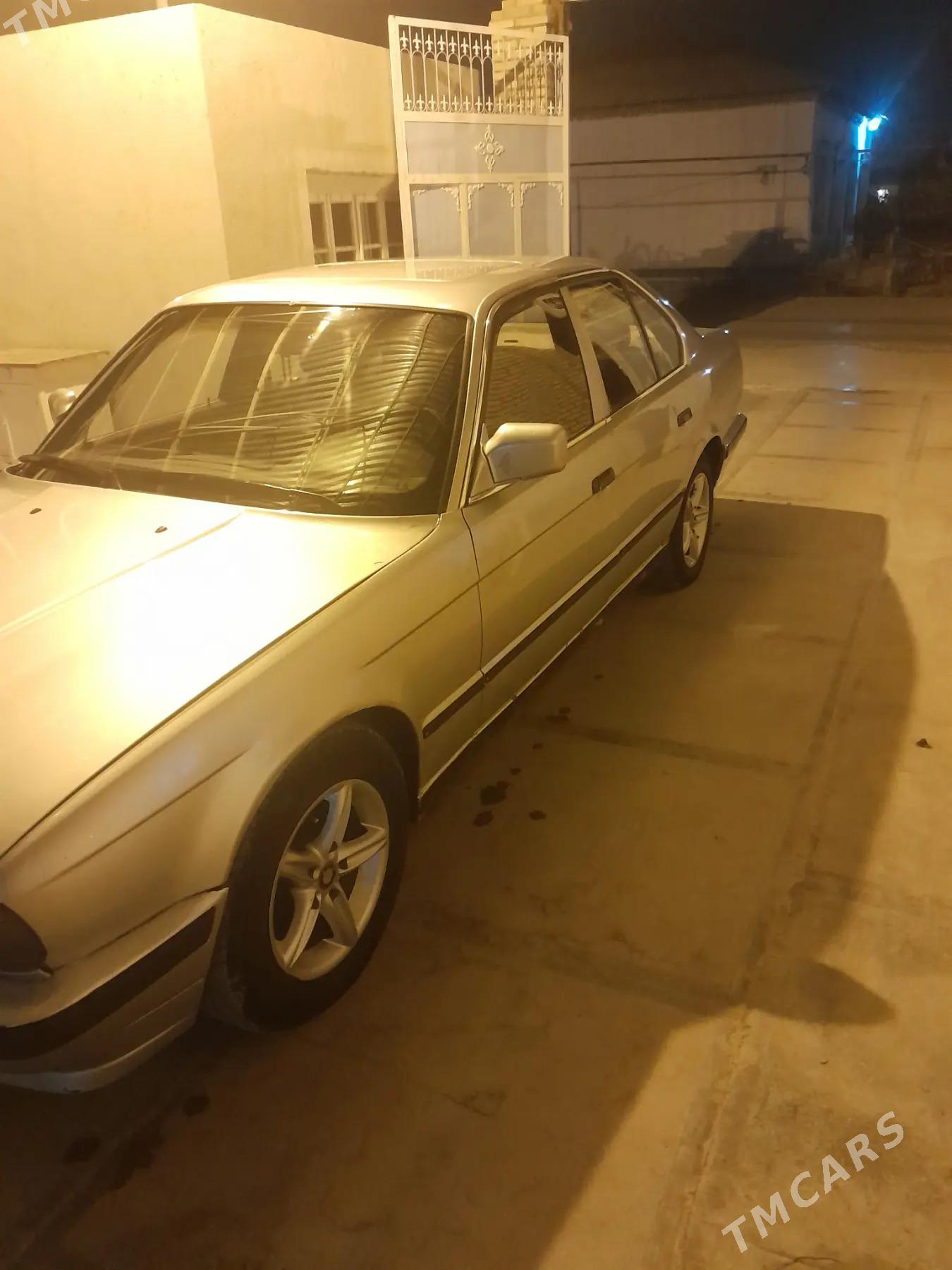 BMW 520 1991 - 46 000 TMT - Mary - img 4