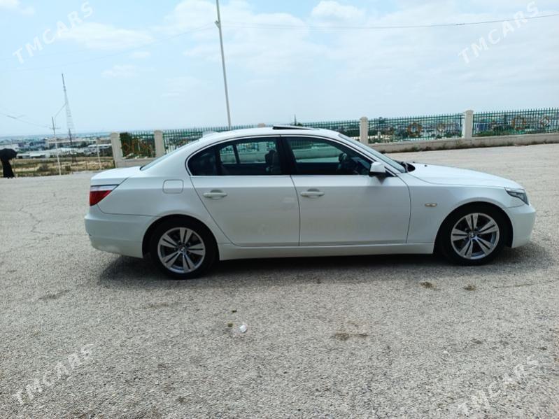 BMW E60 2009 - 200 000 TMT - Балканабат - img 7