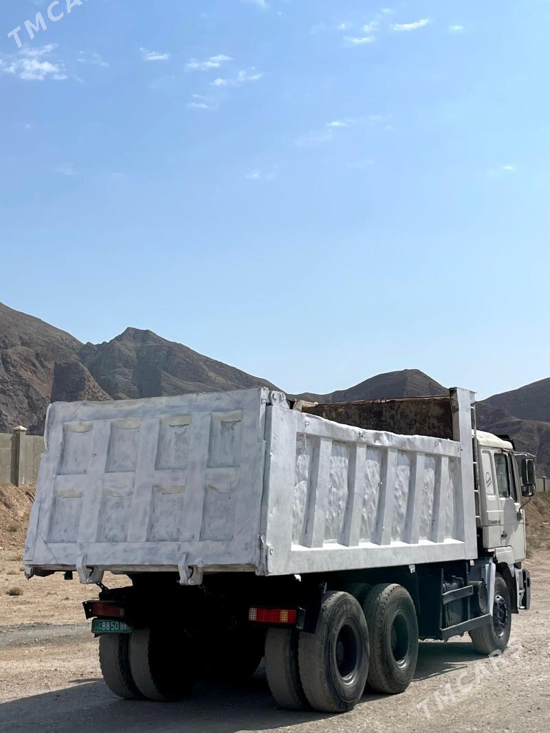 Howo Sinotruk 2013 - 380 000 TMT - Балканабат - img 4