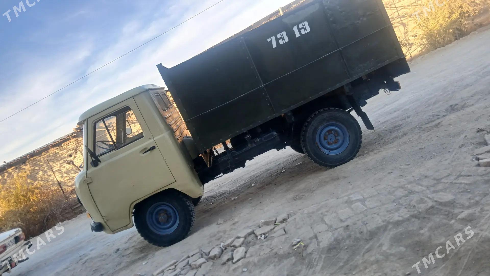 UAZ 469 1981 - 45 000 TMT - Дянев - img 3