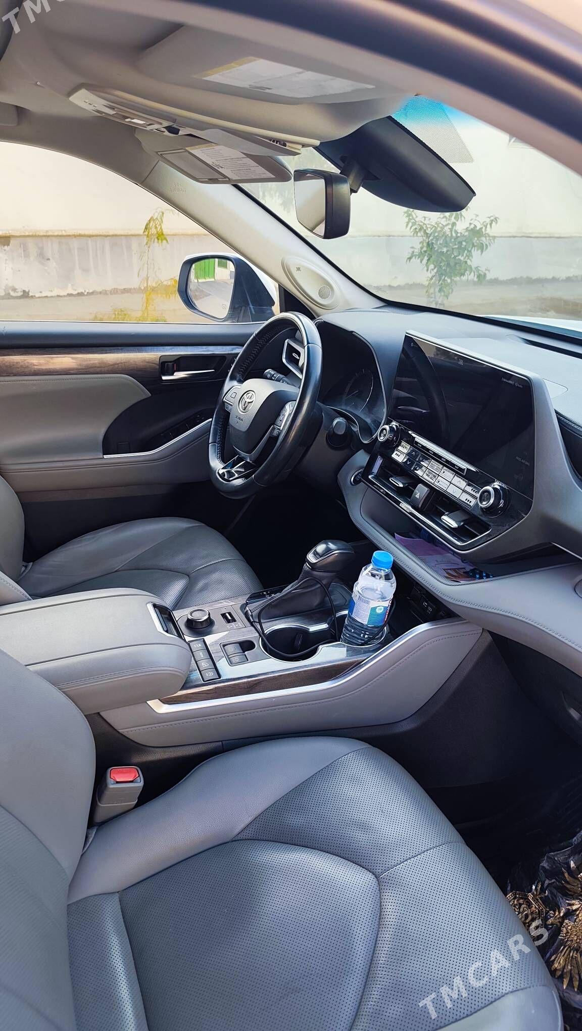 Toyota Highlander 2020 - 600 000 TMT - Ашхабад - img 5