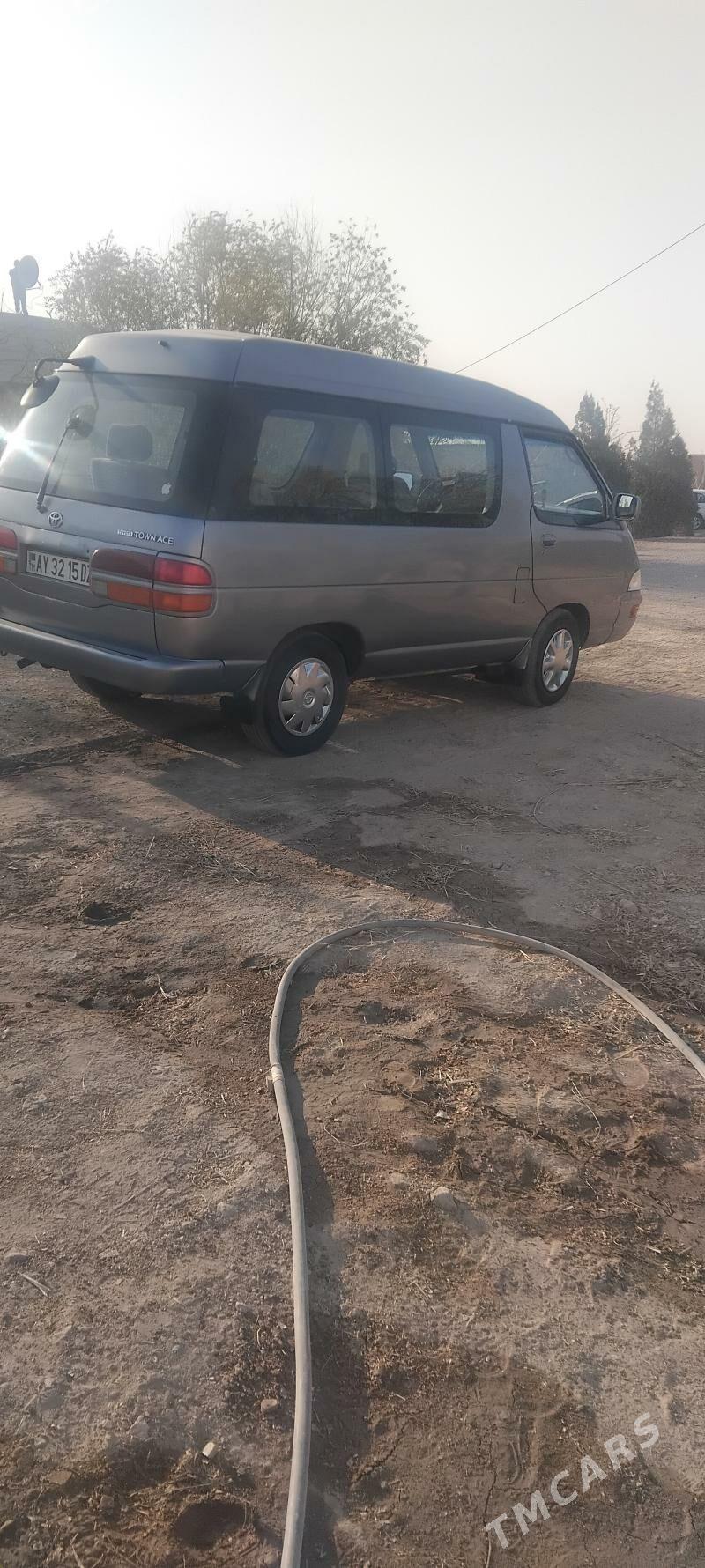 Toyota Town Ace 1993 - 80 000 TMT - Гороглы (Тагта) - img 3
