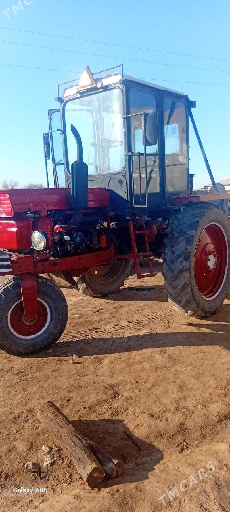 MTZ T-28 1992 - 30 000 TMT - Türkmenbaşy etr. - img 3