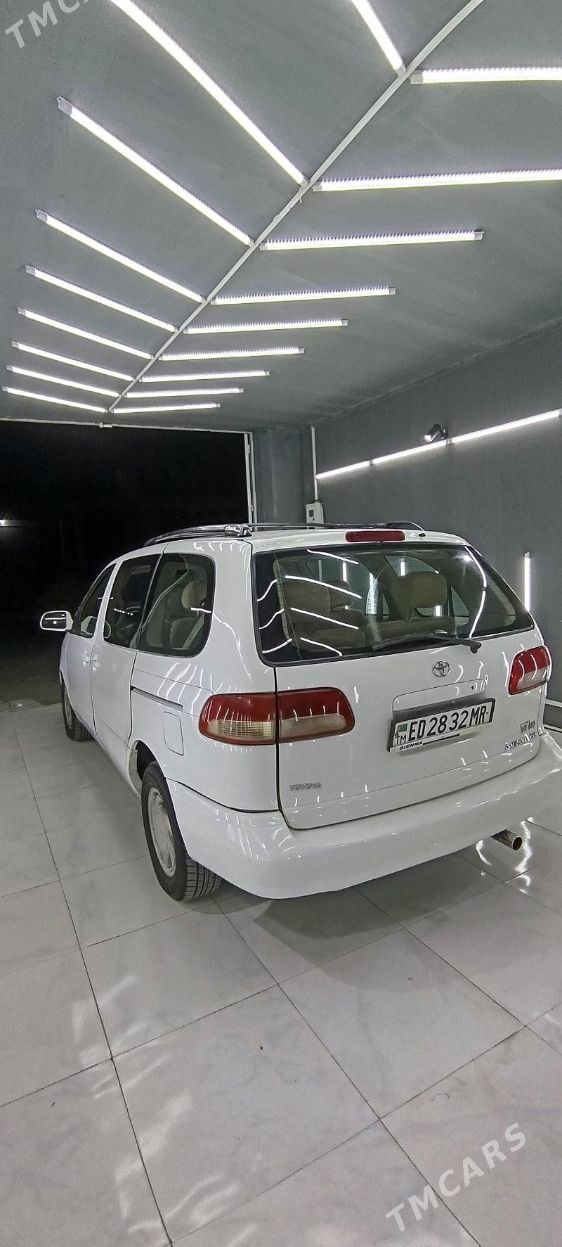 Toyota Sienna 2002 - 160 000 TMT - Мургап - img 5