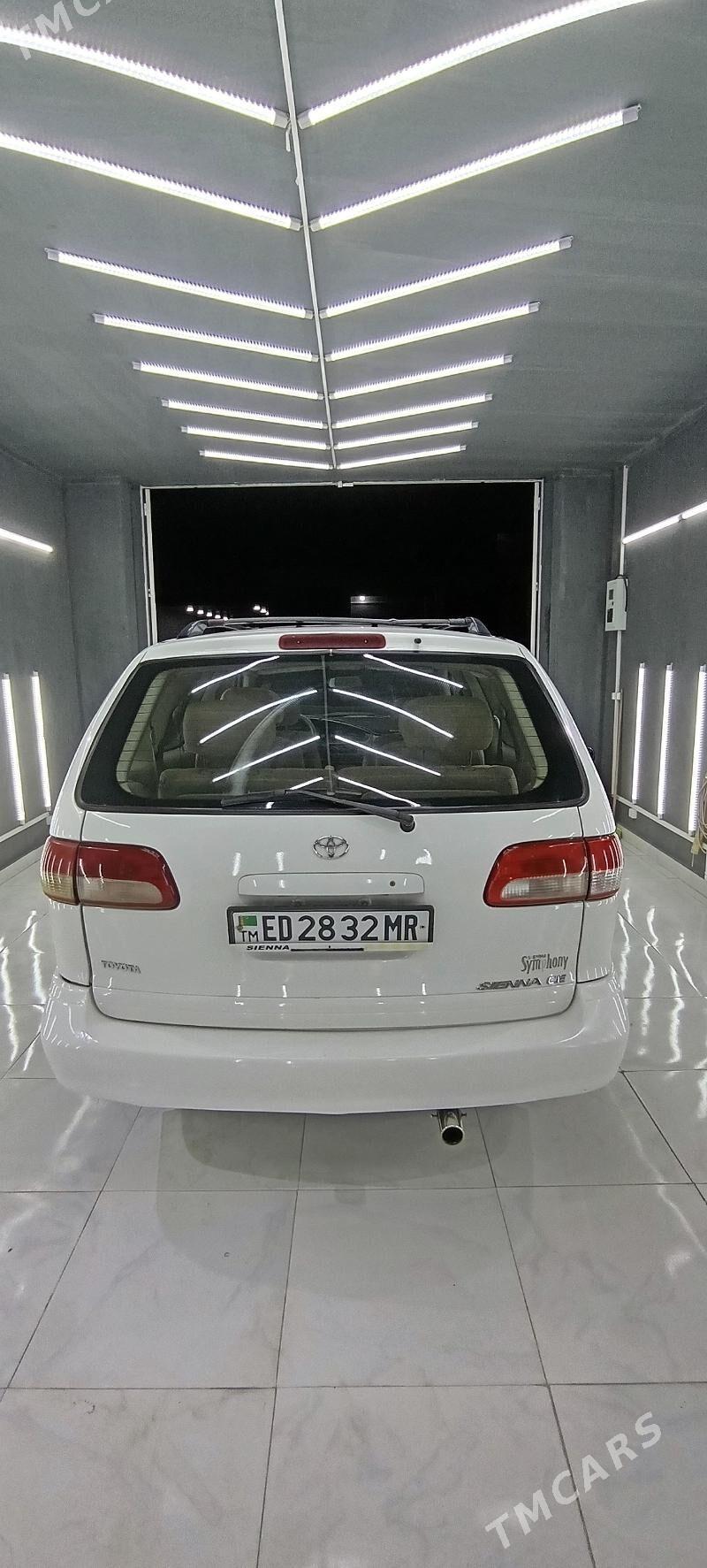 Toyota Sienna 2002 - 160 000 TMT - Мургап - img 6