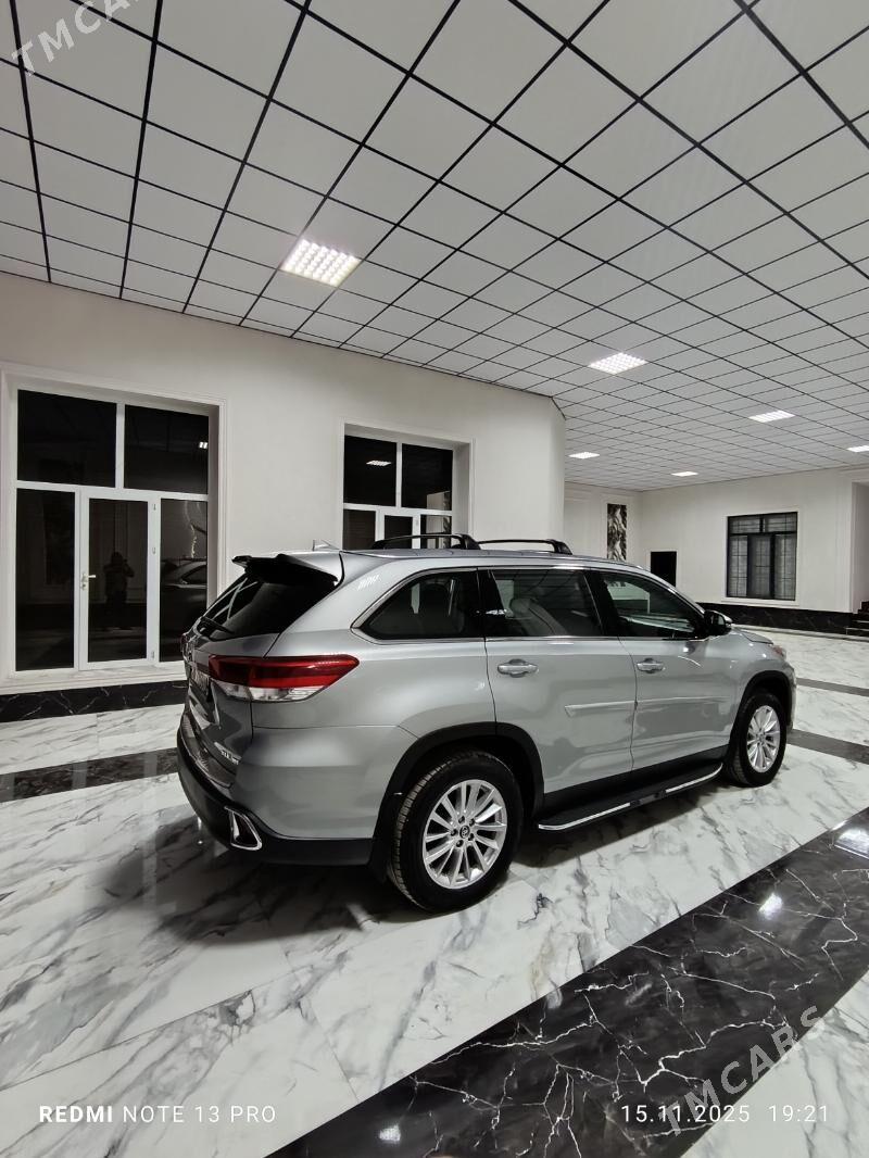 Toyota Highlander 2019 - 490 000 TMT - Дянев - img 5