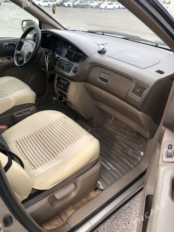 Toyota Sienna 2002 - 170 000 TMT - Дянев - img 3