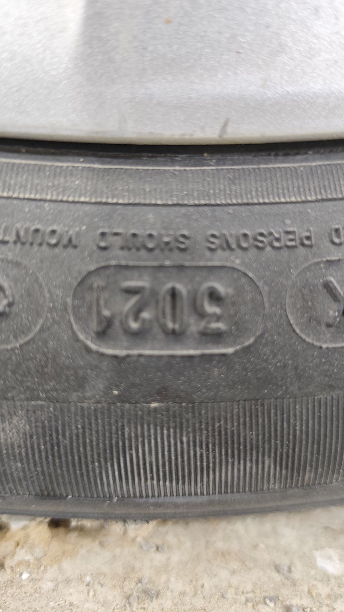 CAMRY LE 215/55/17 complect 8 000 TMT - Ашхабад - img 3