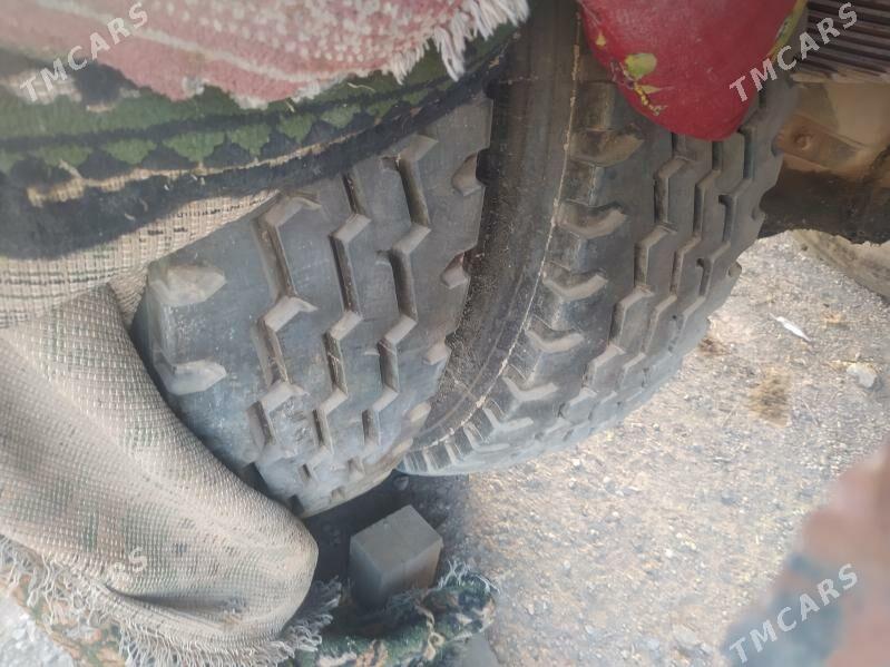 Zil 130 1992 - 26 000 TMT - Сакарчага - img 1