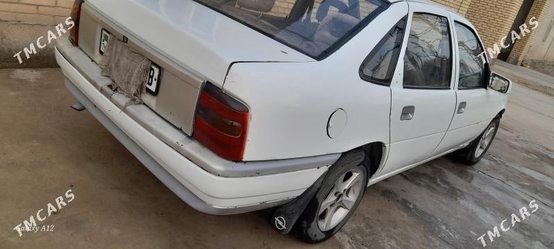 Opel Vectra 2000 - 23 000 TMT - Дянев - img 3