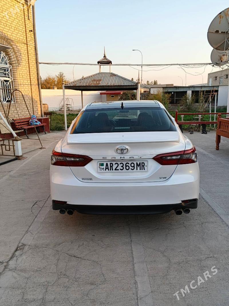 Toyota Camry 2022 - 365 000 TMT - Мары - img 4