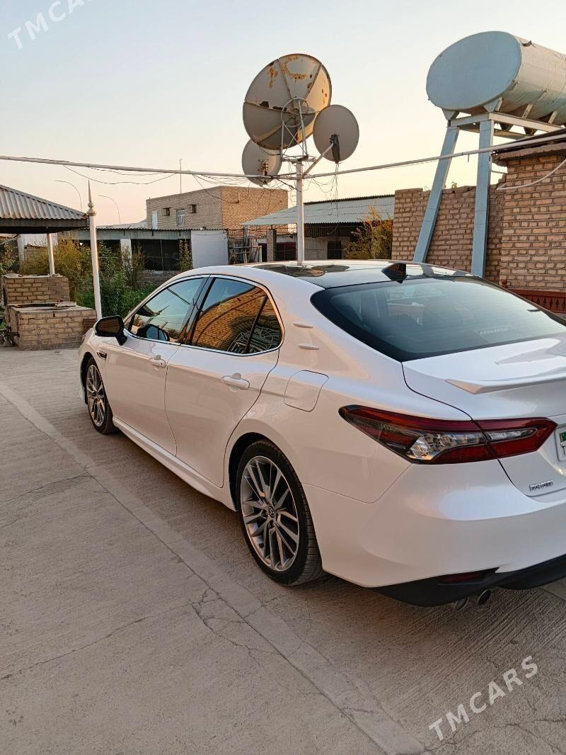 Toyota Camry 2022 - 365 000 TMT - Мары - img 3