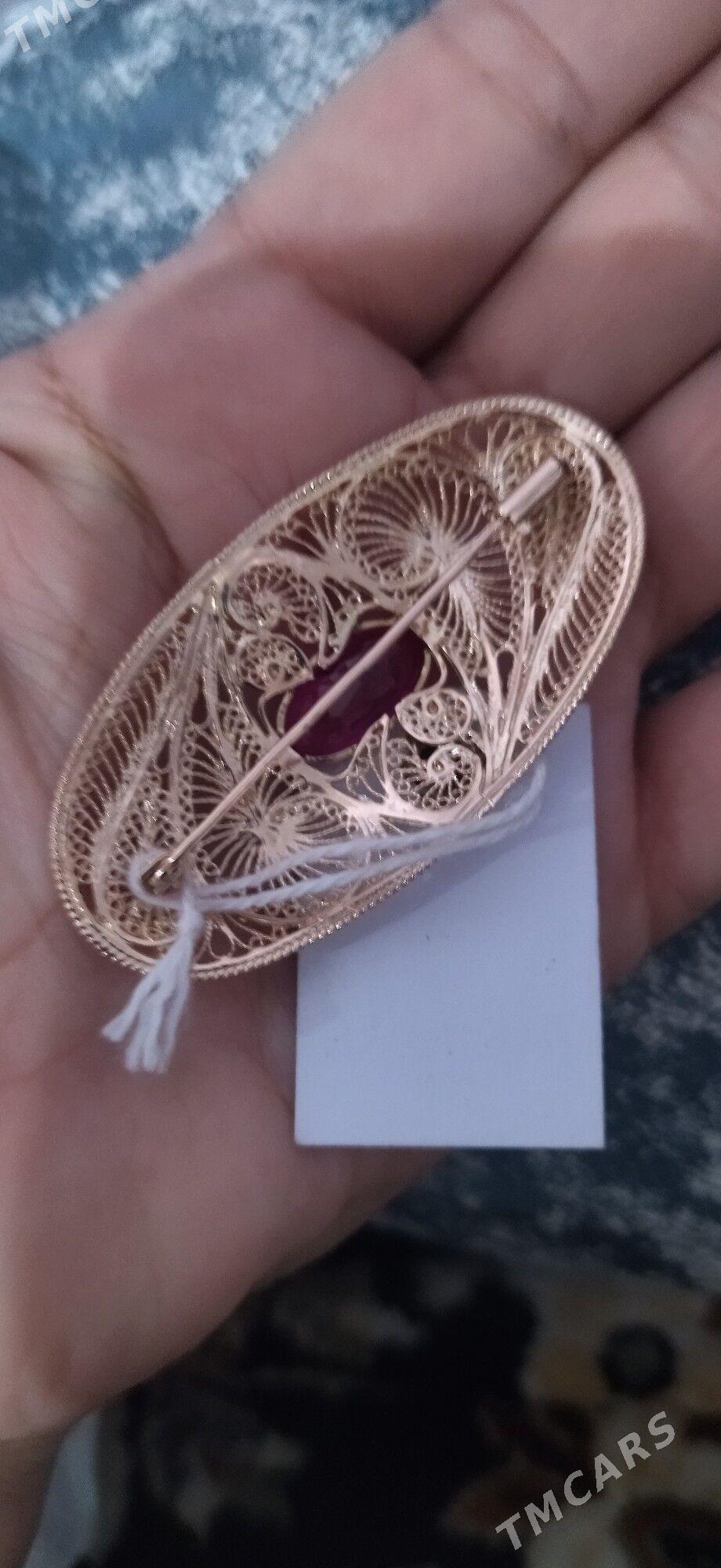 gyzyl broska - Бузмеин - img 2