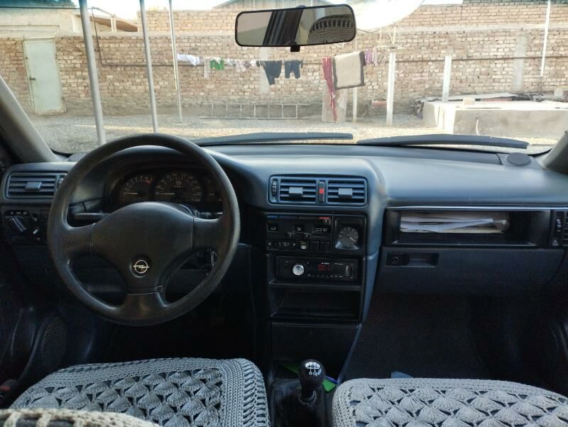 Opel Vectra 1991 - 40 000 TMT - Bereket - img 7