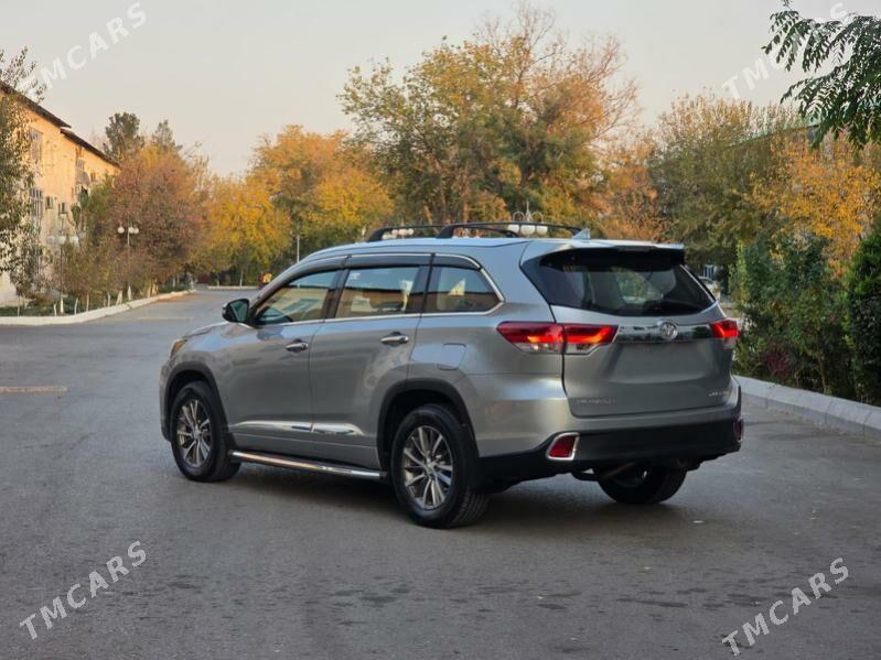 Toyota Highlander 2018 - 420 000 TMT - Ашхабад - img 3