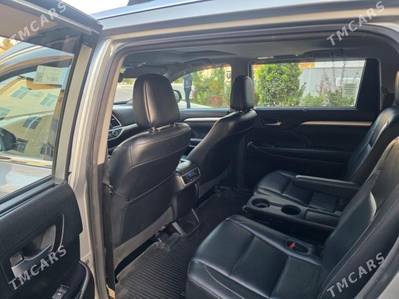 Toyota Highlander 2018 - 420 000 TMT - Ашхабад - img 10
