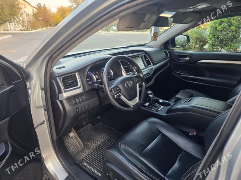 Toyota Highlander 2018 - 420 000 TMT - Ашхабад - img 9