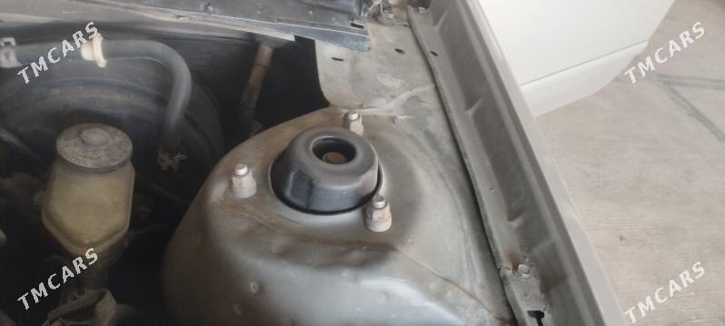 Toyota Camry 2001 - 150 000 TMT - Ýolöten - img 8