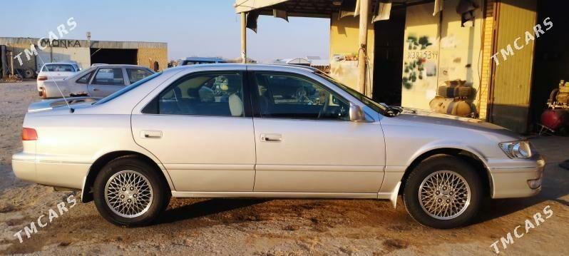 Toyota Camry 2001 - 150 000 TMT - Ýolöten - img 4
