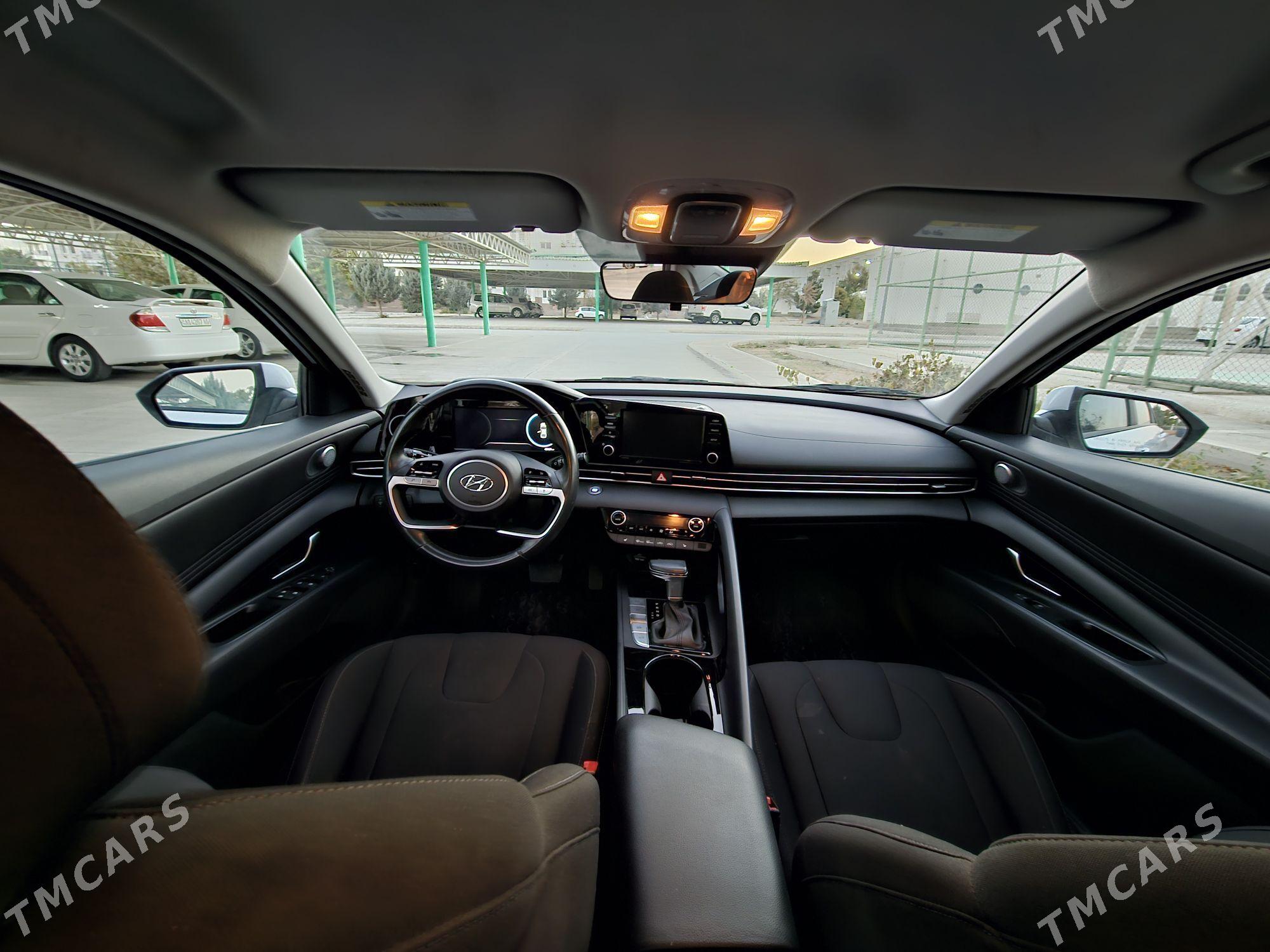 Hyundai Elantra 2022 - 238 000 TMT - Aşgabat - img 7