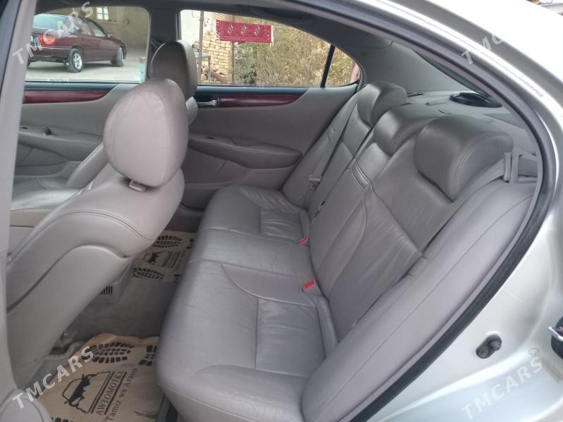 Lexus ES 2002 - 175 000 TMT - Фарап - img 4