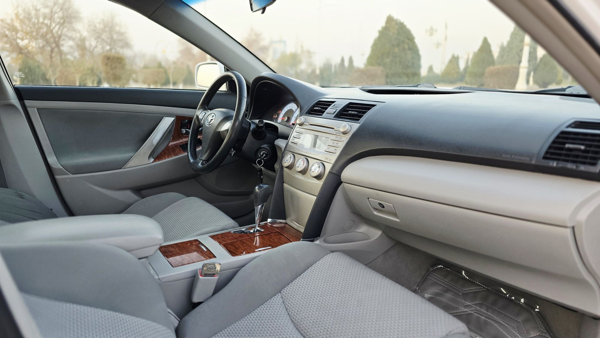 Toyota Camry 2010 - 235 000 TMT - Дашогуз - img 6