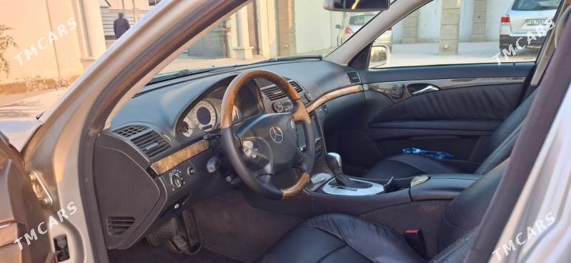 Mercedes-Benz 230E 2003 - 130 000 TMT - Балканабат - img 6