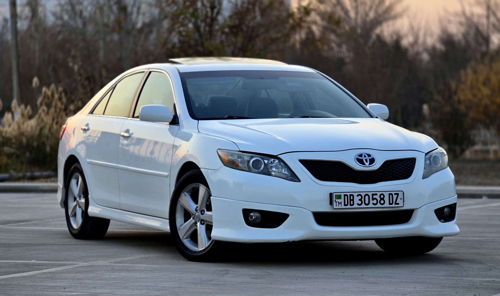 Toyota Camry 2010 - 235 000 TMT - Дашогуз - img 2