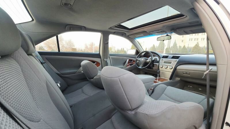 Toyota Camry 2010 - 235 000 TMT - Дашогуз - img 7