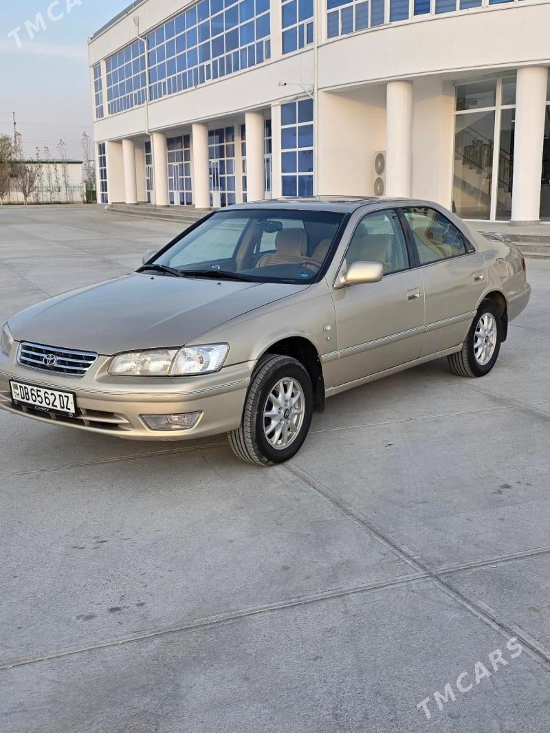 Toyota Camry 2001 - 200 000 TMT - Кёнеургенч - img 3