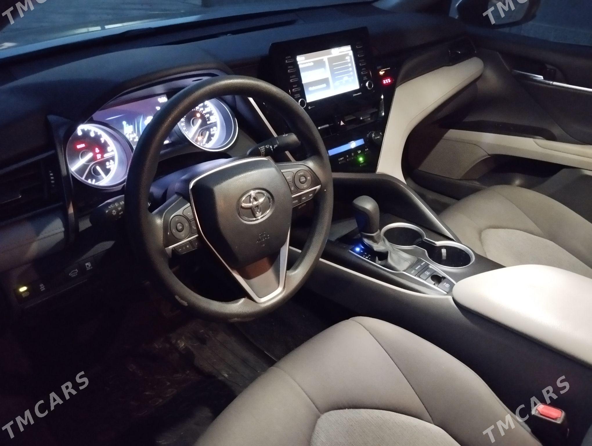 Toyota Camry 2023 - 280 000 TMT - Ýolöten - img 1