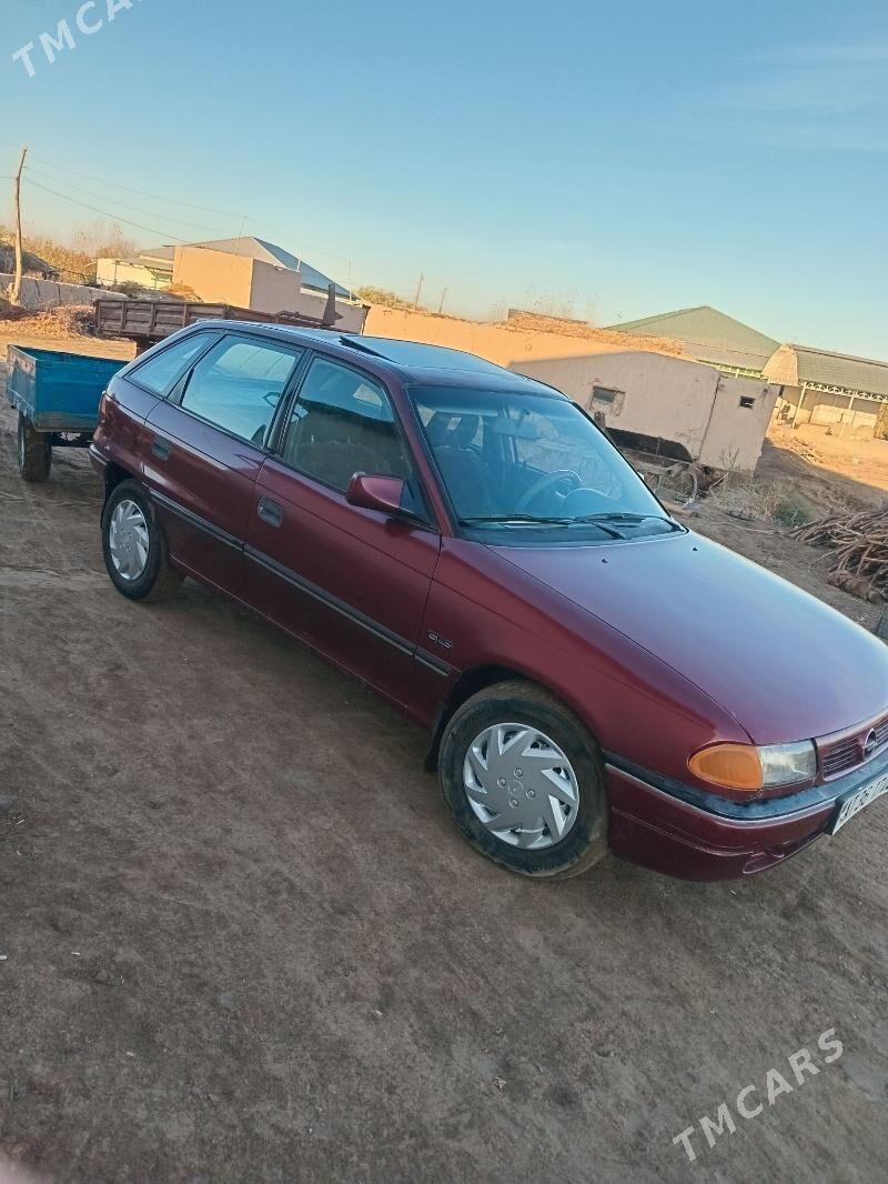 Opel Astra 1993 - 60 000 TMT - Губадаг - img 4