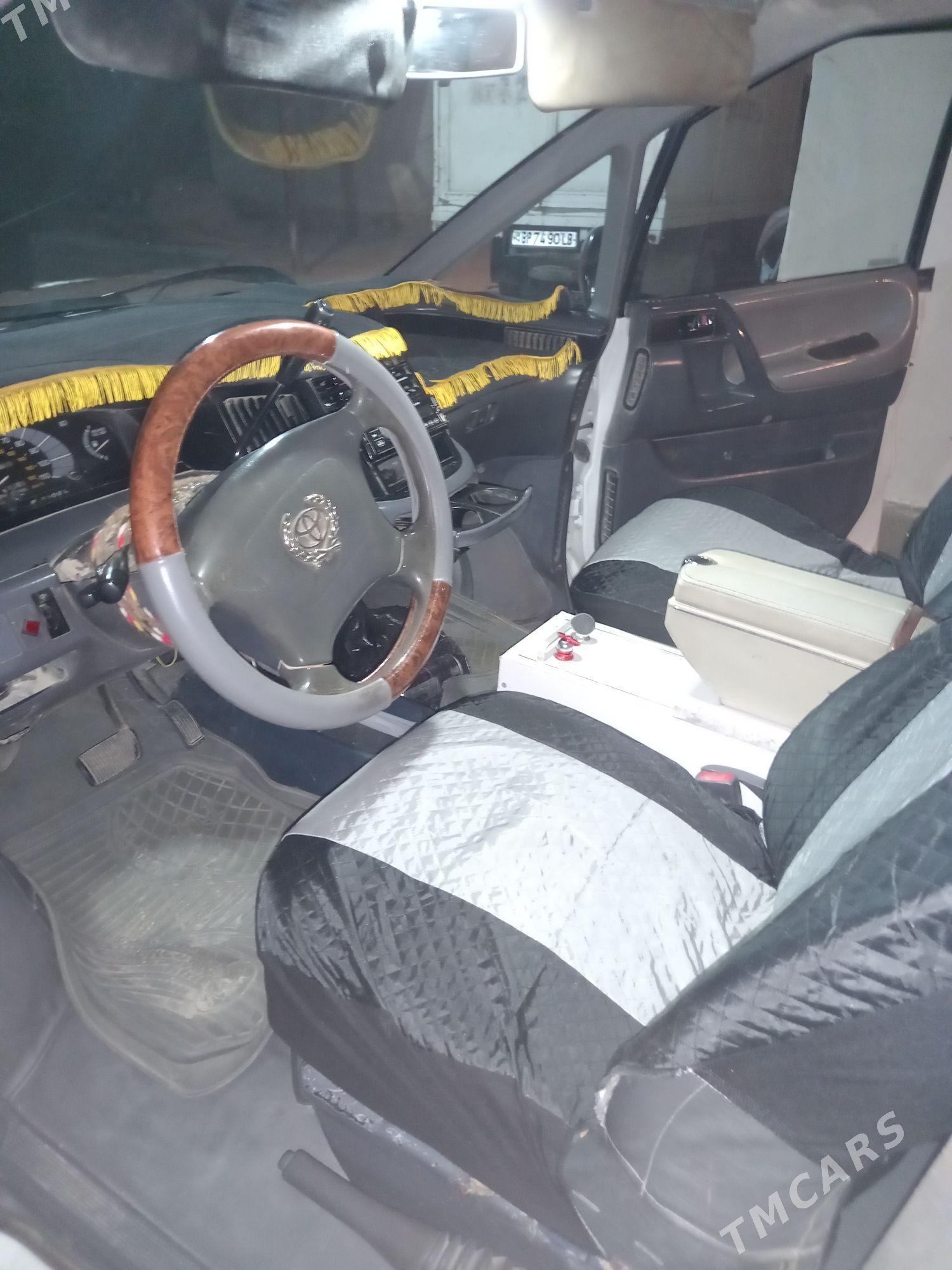 Toyota Previa 1992 - 78 000 TMT - Халач - img 8