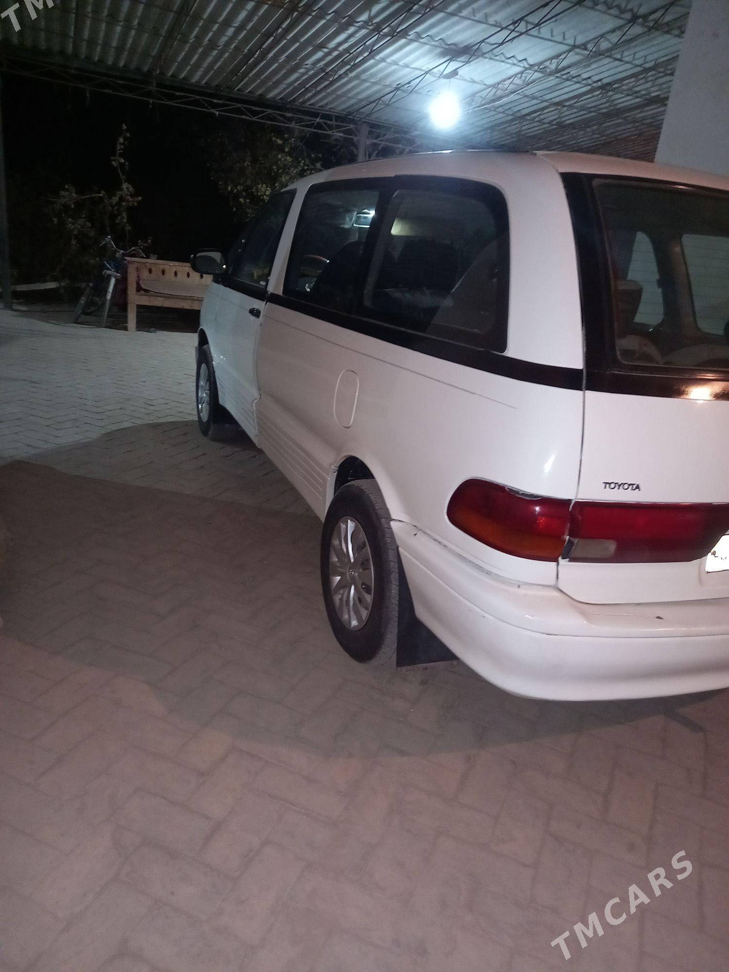 Toyota Previa 1992 - 78 000 TMT - Халач - img 4